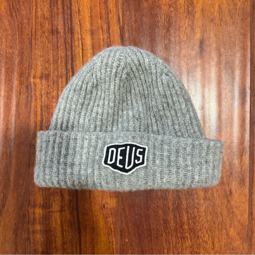 Deus Beanie